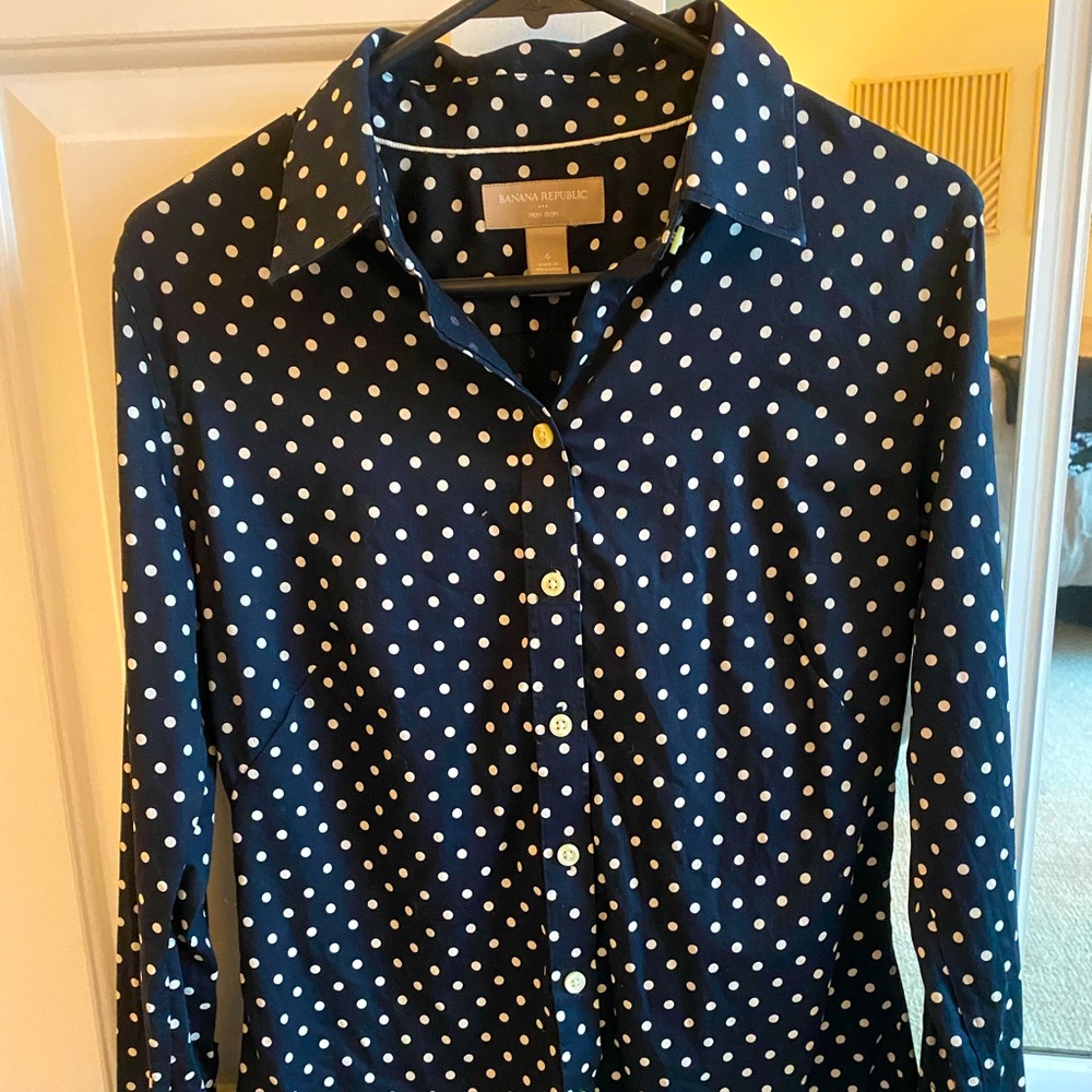 Banana Republic Navy/Polka Dot Button Down Size S